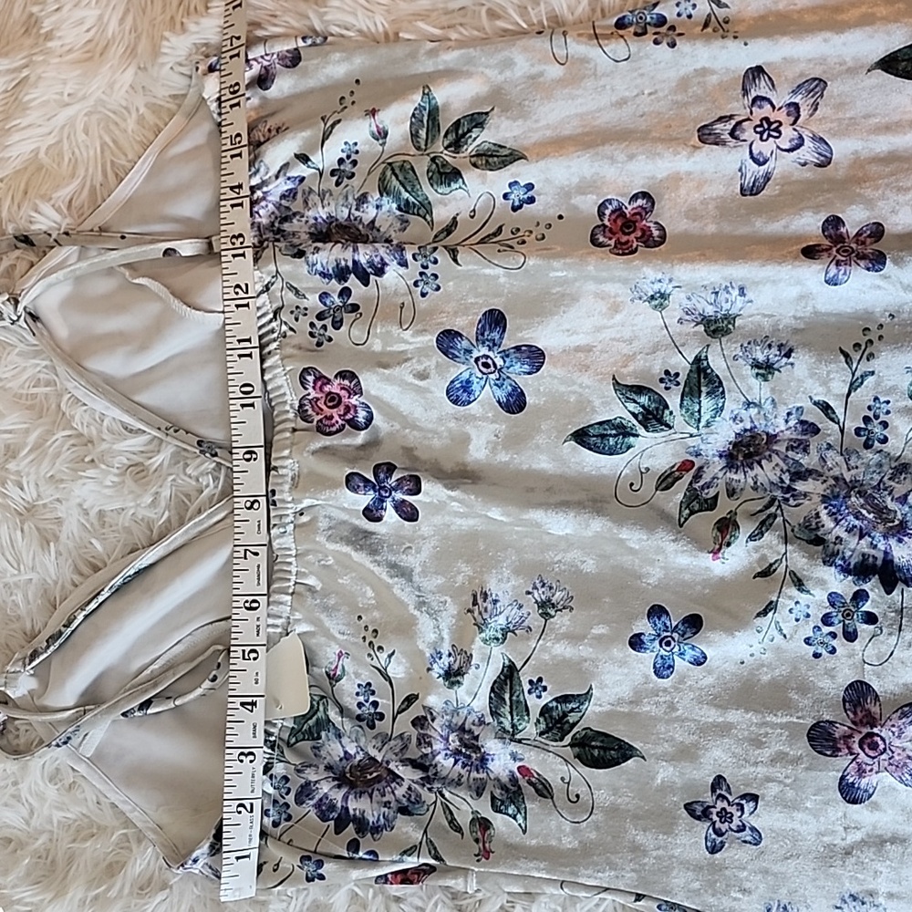 Angela Plus Floral Embroidered Women's Dress Brand New - Picture 8 of 10